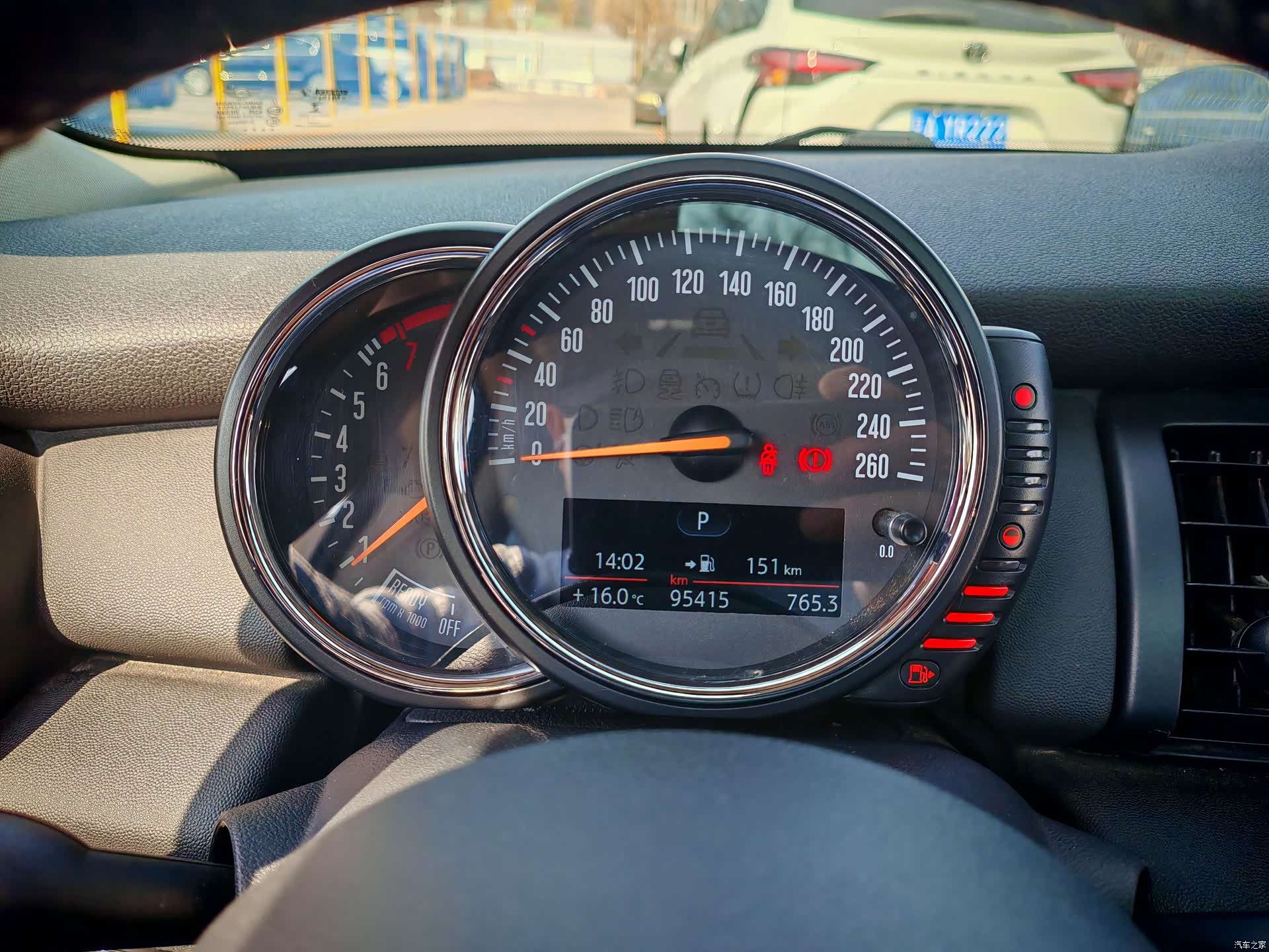 Mini ONE+, 2015 18