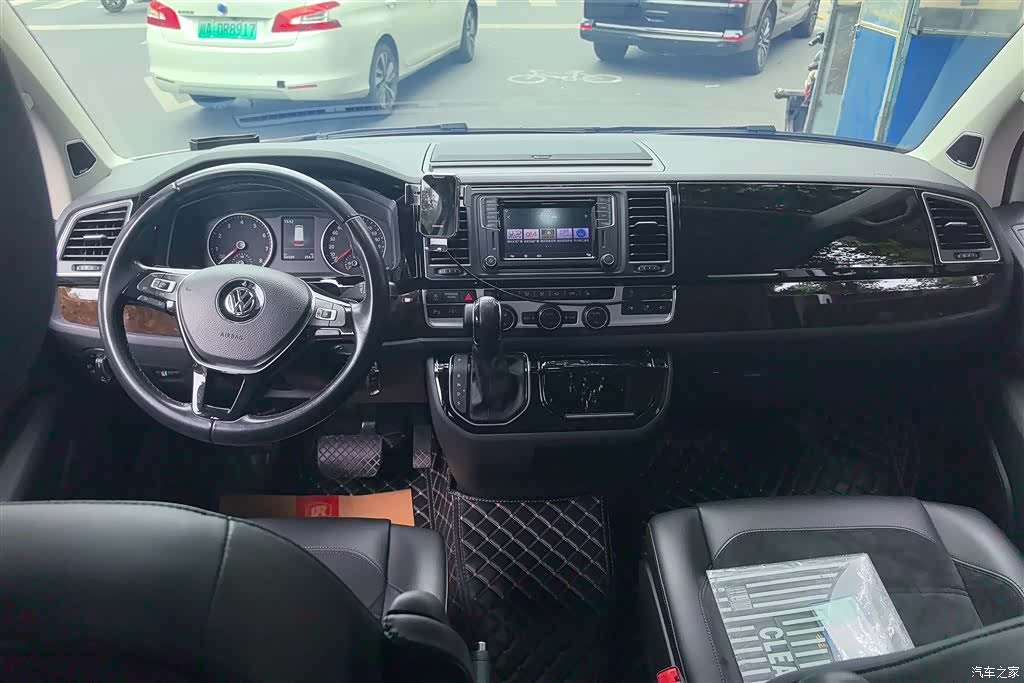 Volkswagen 7, 2019 12