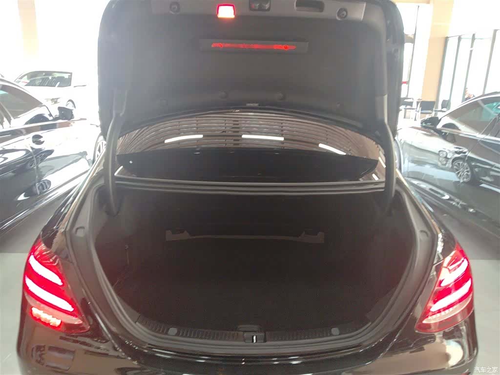 Mercedes-Benz E-Class, 2020 19