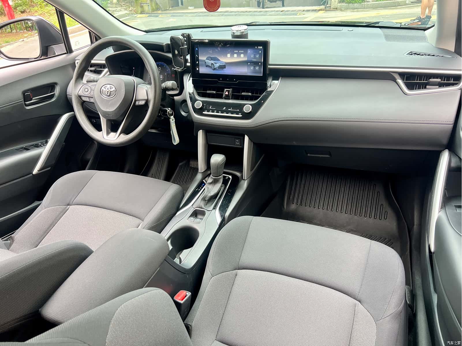 Toyota Frontlander, 2024 9