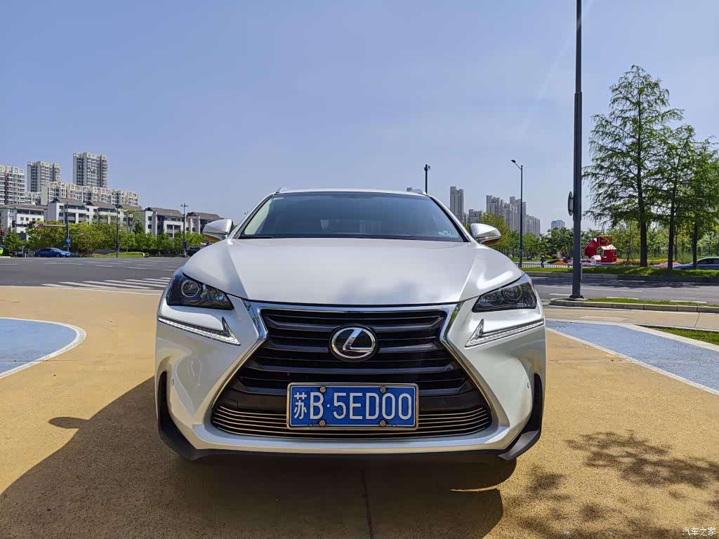 Lexus NX, 2016 2