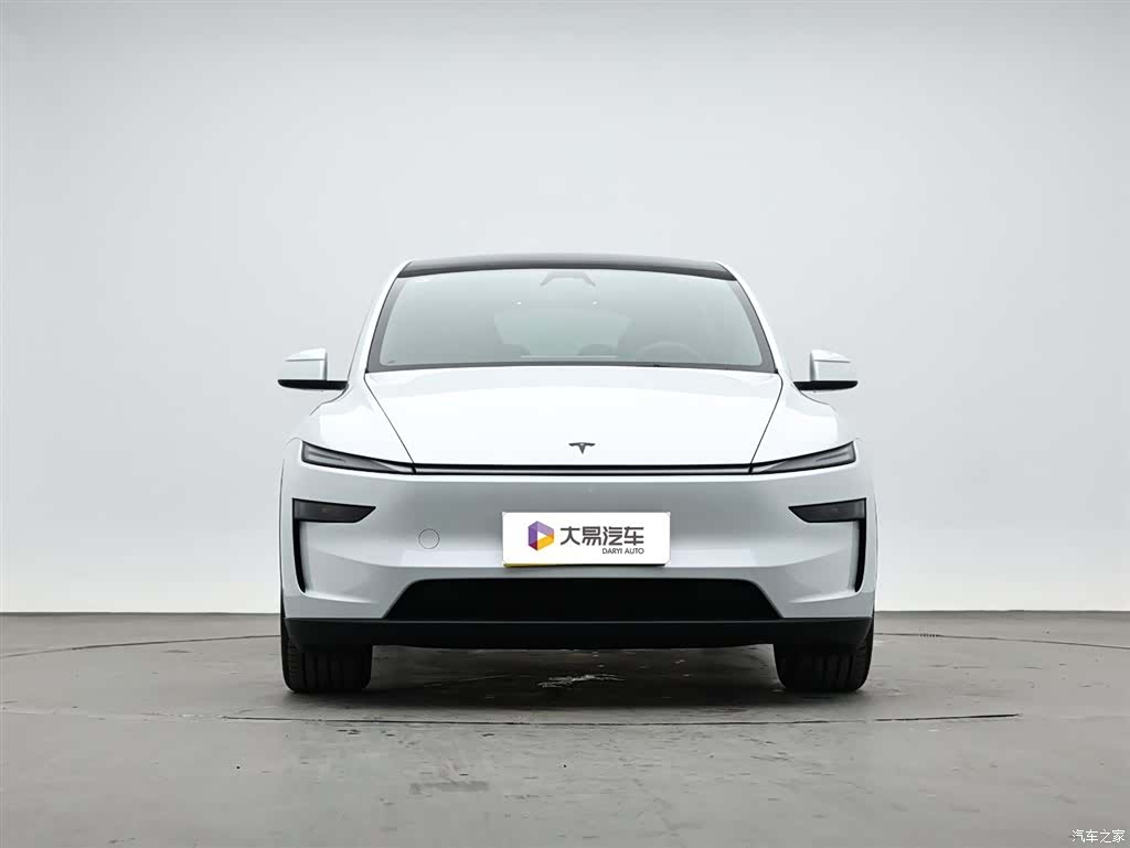 Tesla Model Y, 2025 2