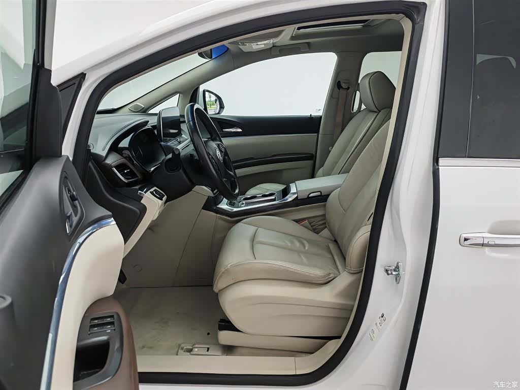 Buick GL8, 2020 10