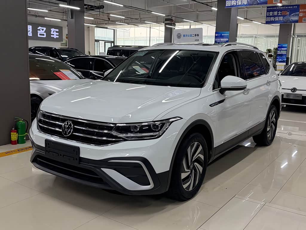 Volkswagen Tiguan L