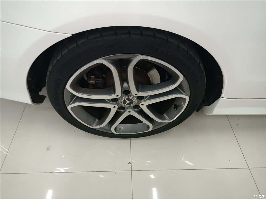 Mercedes-Benz E-Class, 2015 26
