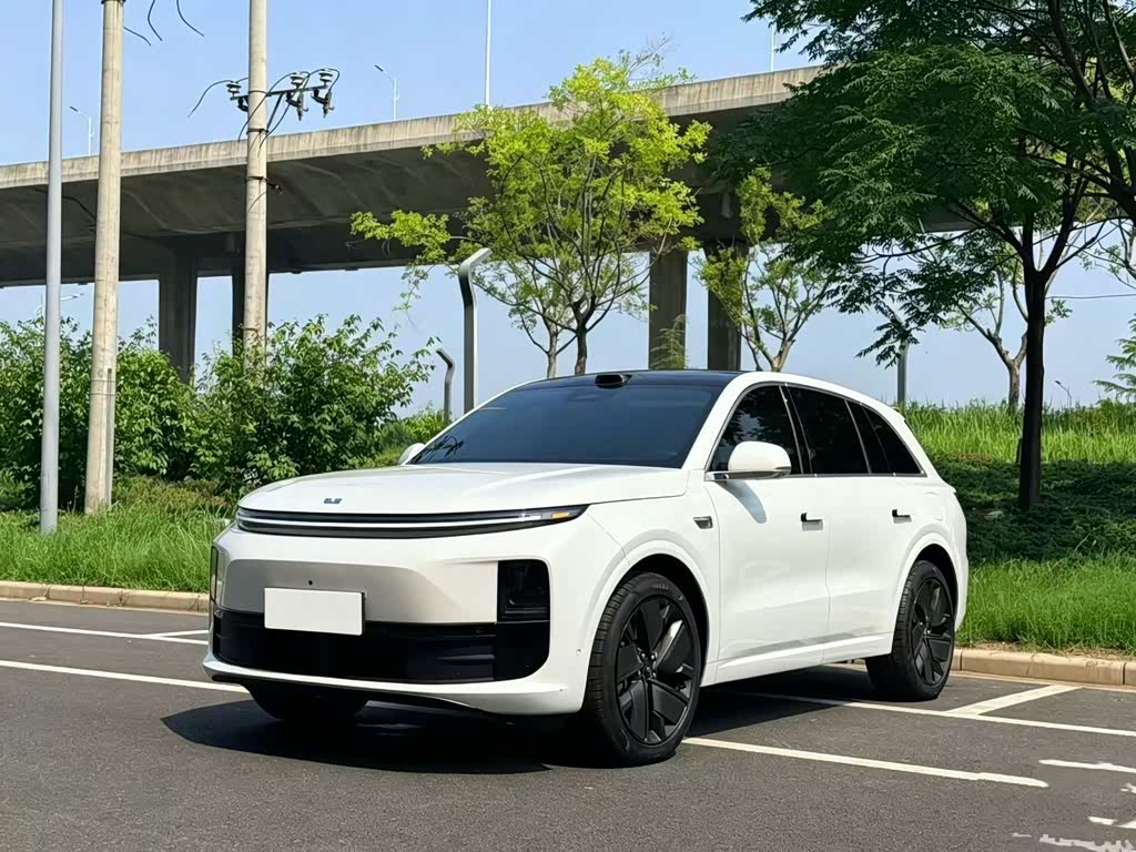 Li Auto L6