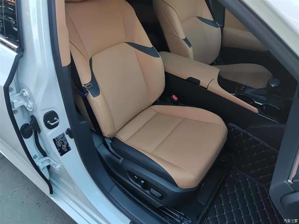 Lexus ES, 2024 19