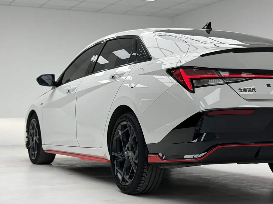 Hyundai Elantra 2023, фото 10