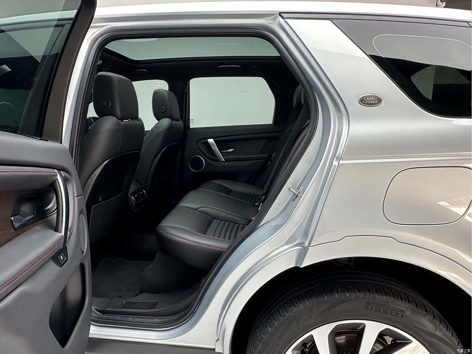 Land Rover Discovery, 2022 8