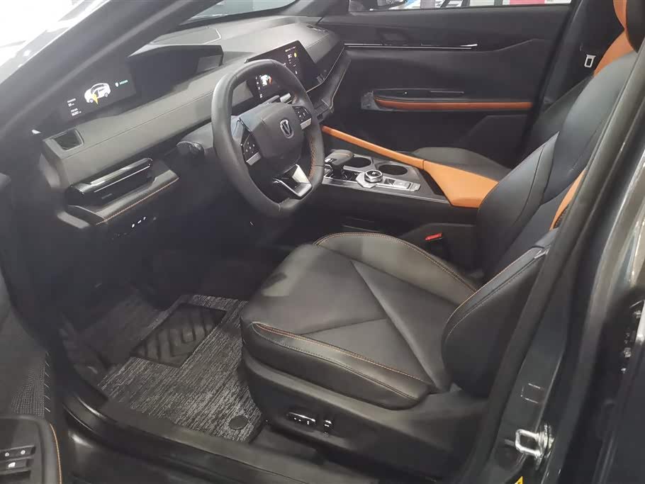 Changan UNI-V Smart iDD Changan UNI-V Smart iDD