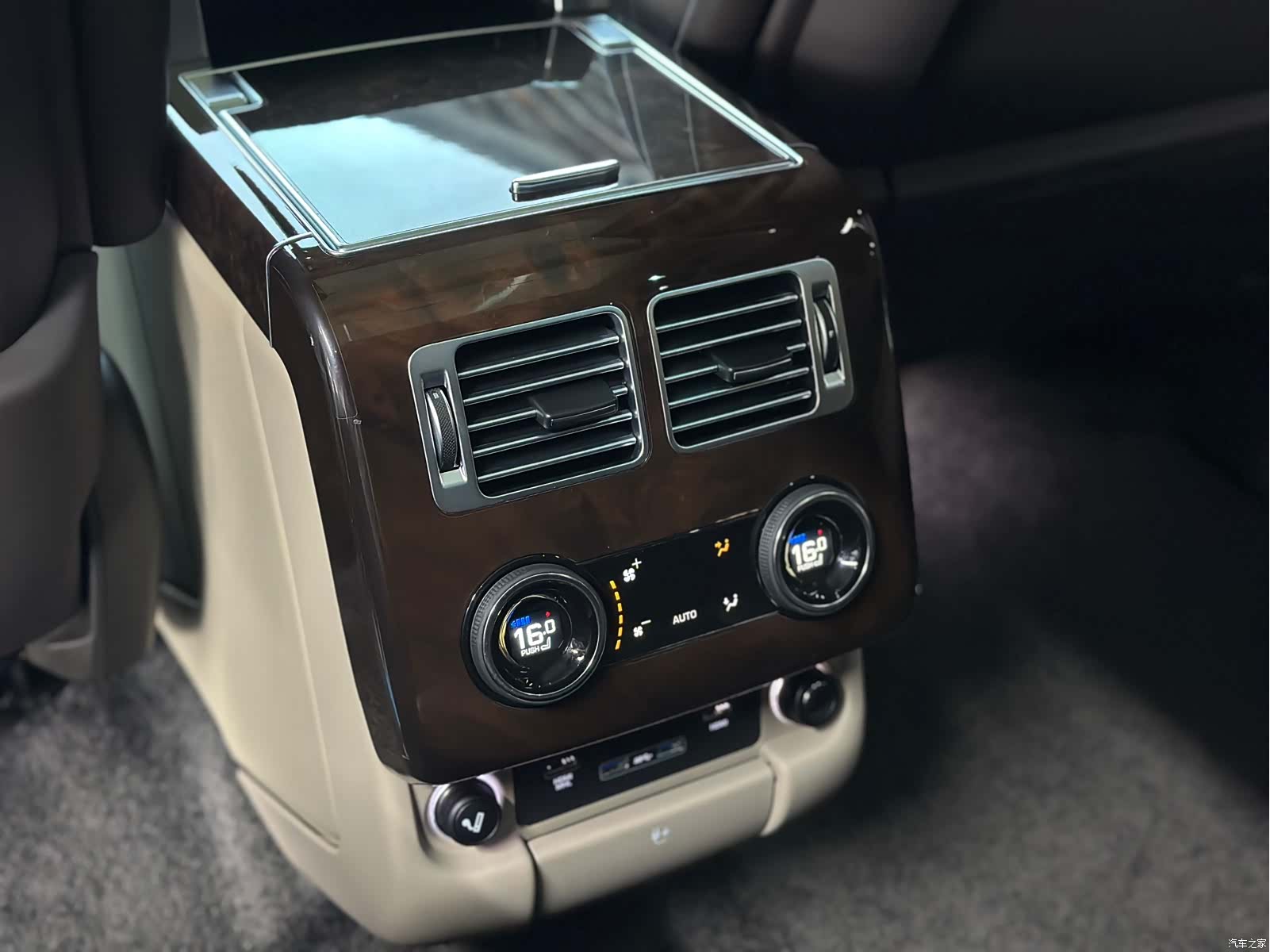 Land Rover Range Rover, 2022 25