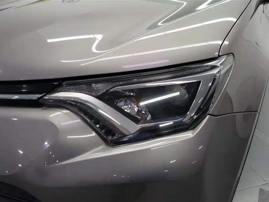 Toyota RAV4 Rongfang