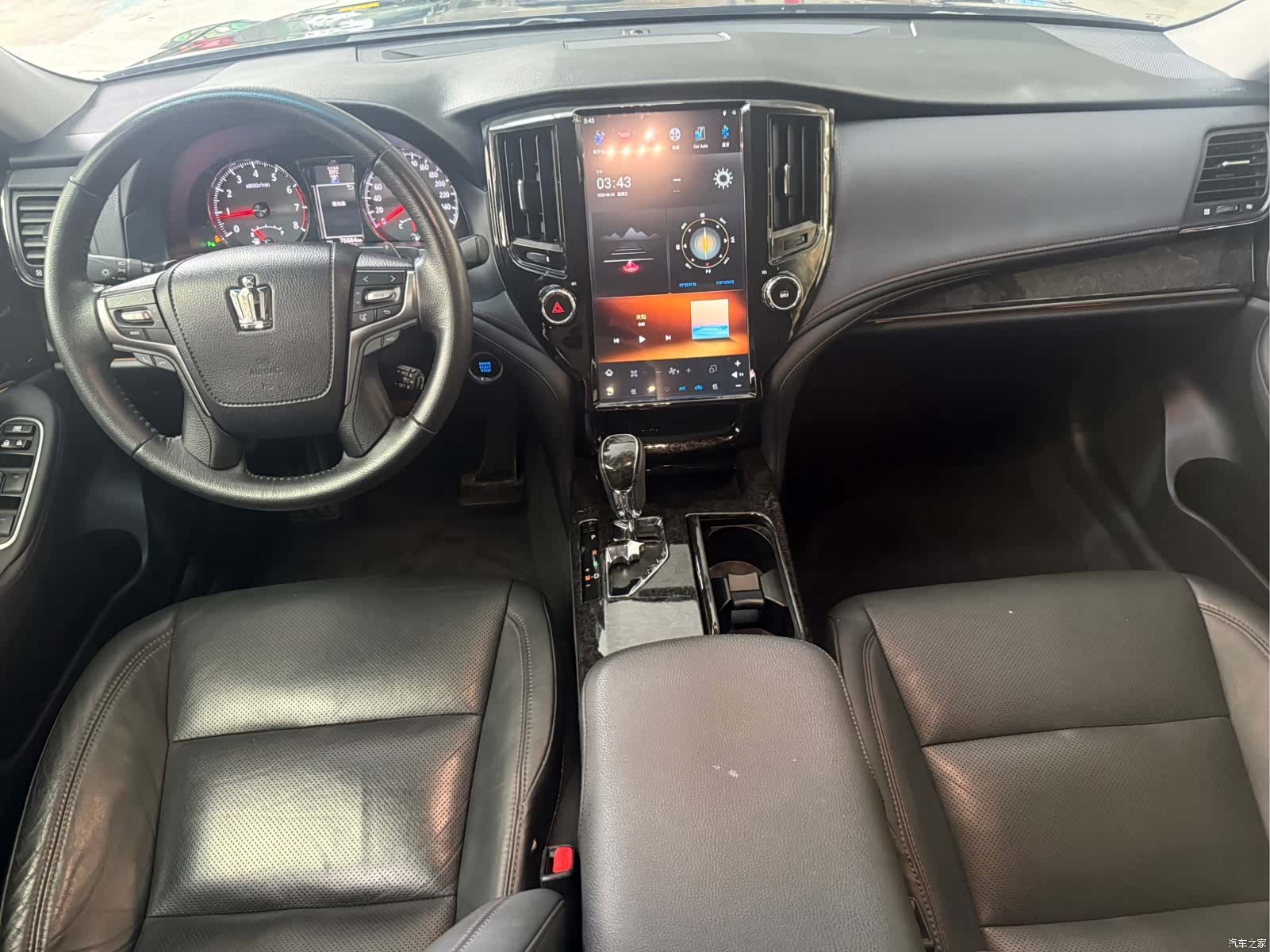 Toyota Crown, 2019 8