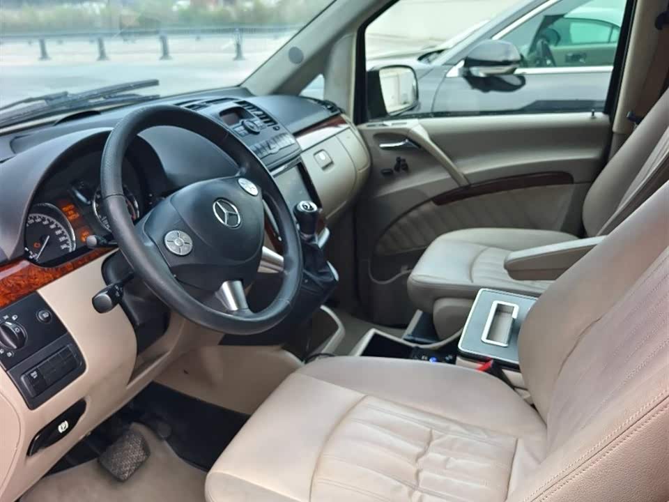 Mercedes-Benz Viano