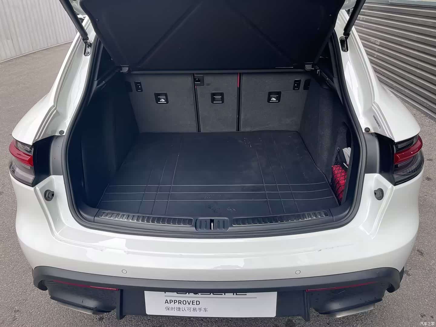 Porsche Macan, 2025 15