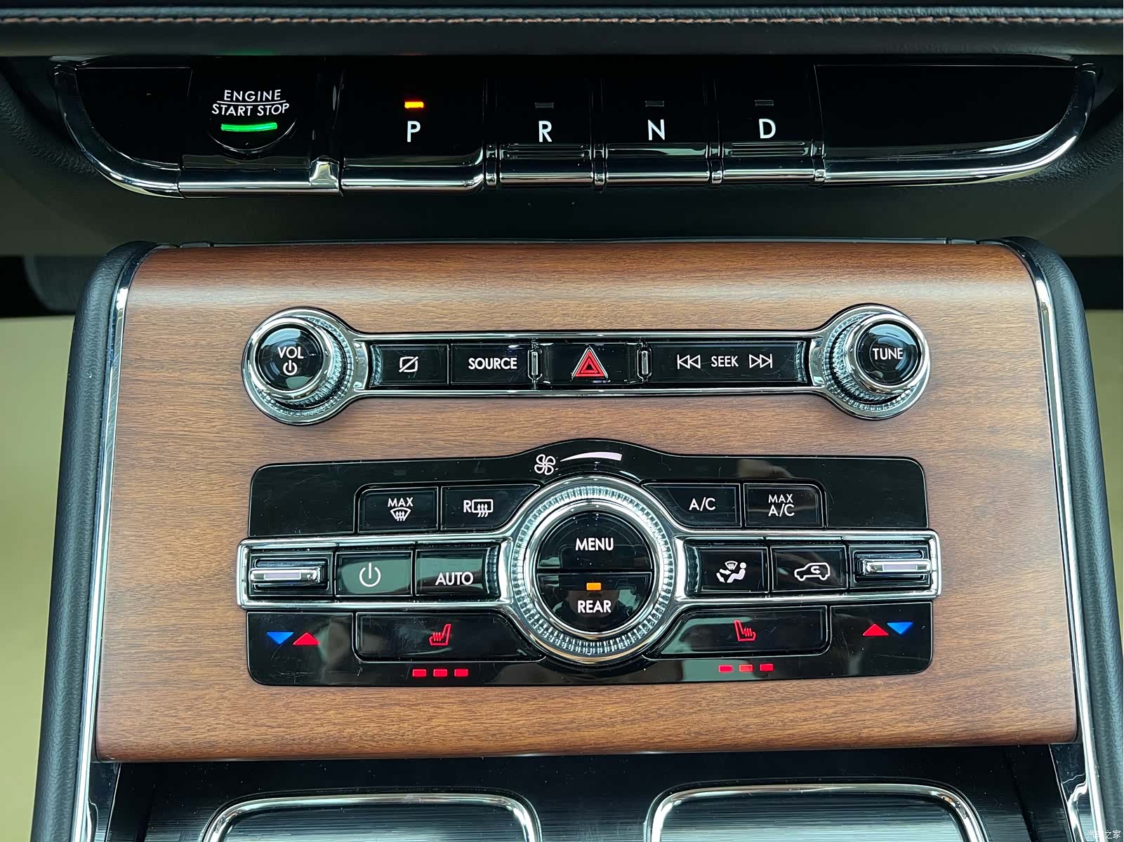 Lincoln Aviator, 2024 26