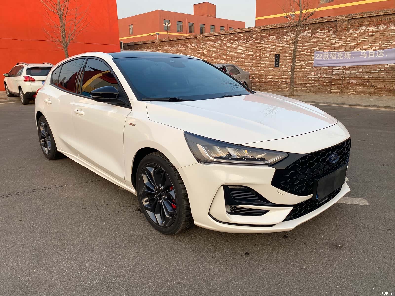 Ford Focus, 2022 7