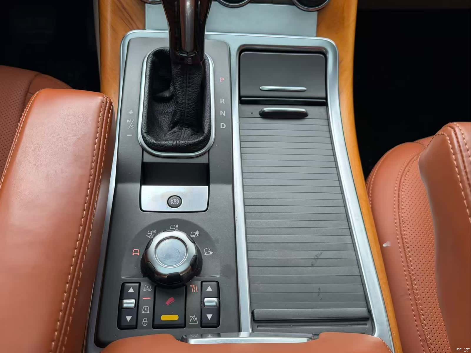 Land Rover Range Rover, 2011 13