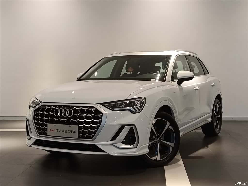 Audi Q3, 2024 1