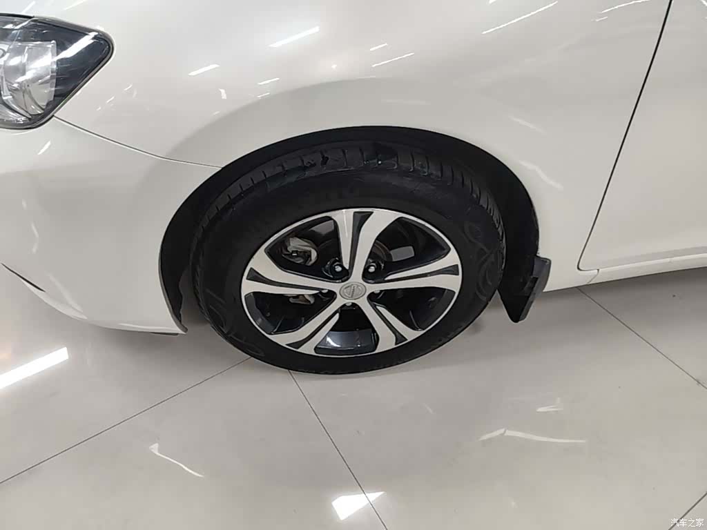 Nissan Tiida, 2016 23