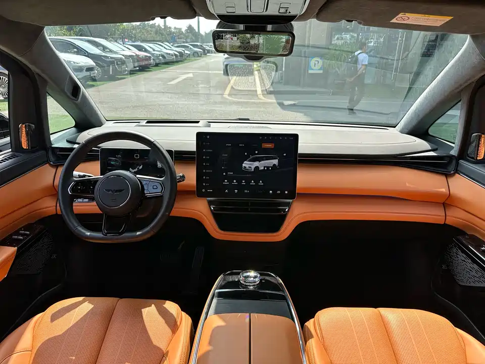 Geely Galaxy Wing true L380