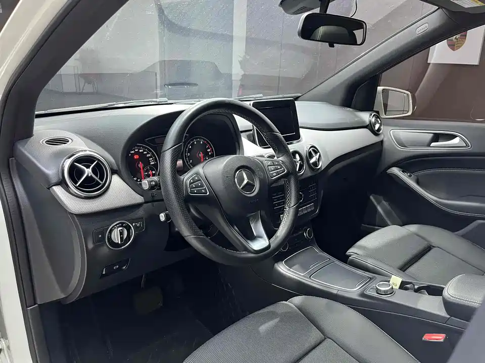 Mercedes-Benz Class B