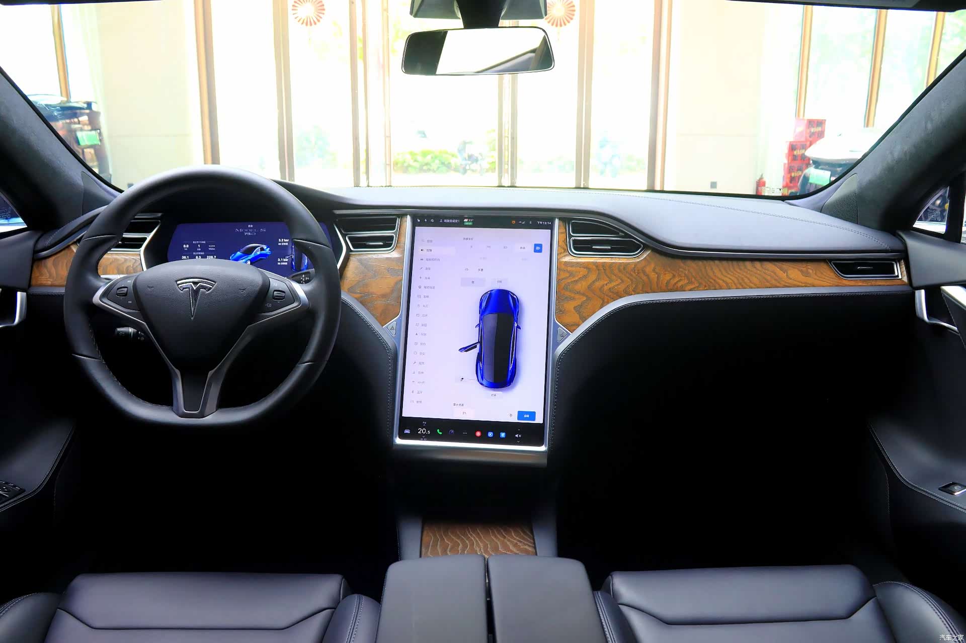 Tesla Model S, 2018 7