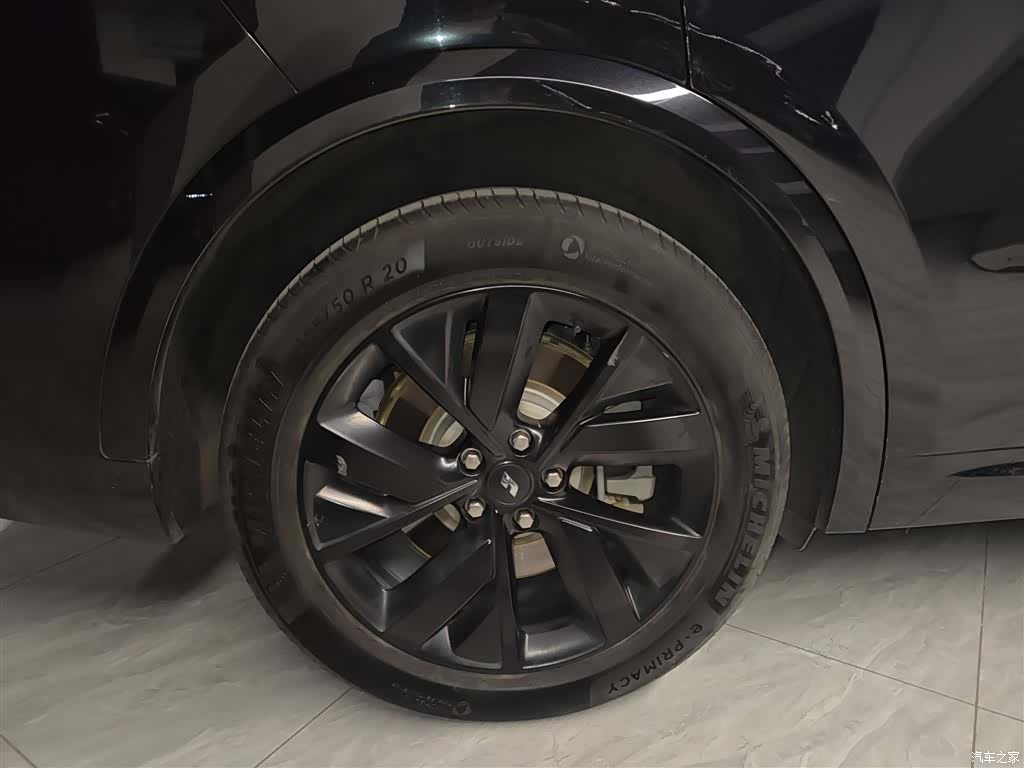 Li Auto L8, 2023 26
