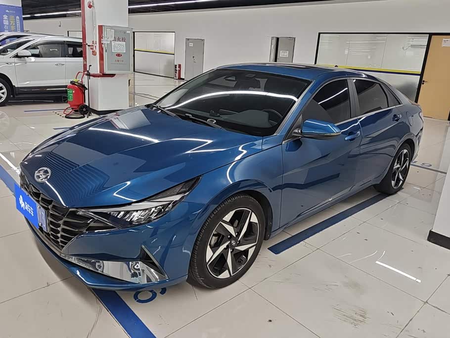 Hyundai Elantra 2021 1.5L CVT LUX Luxury