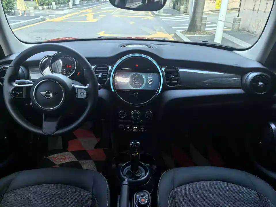 MINI MINI