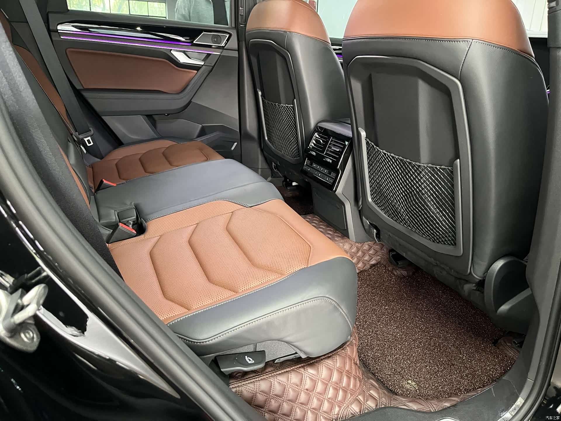 Volkswagen Touareg, 2022 14