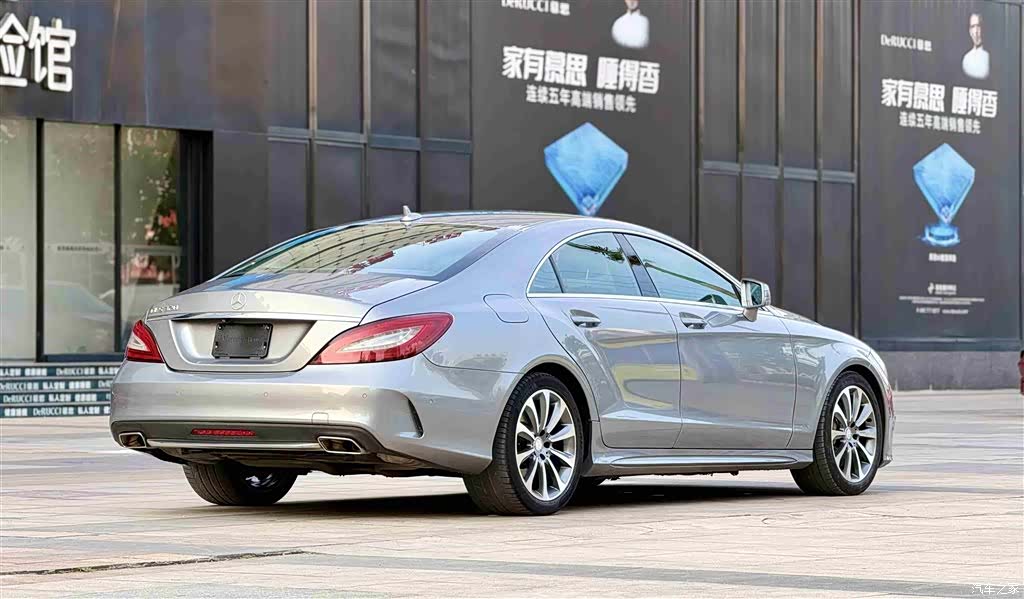 Mercedes-Benz CLS, 2015 3