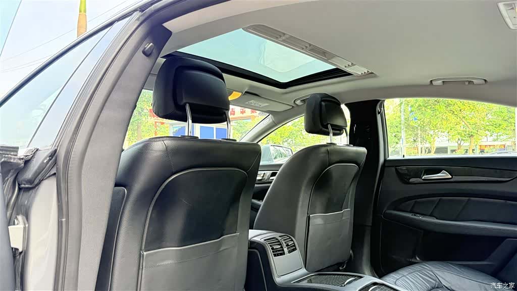Mercedes-Benz CLS, 2015 12