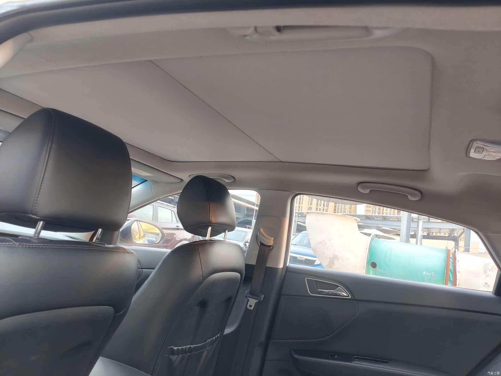 Hyundai GLS, 2015 9