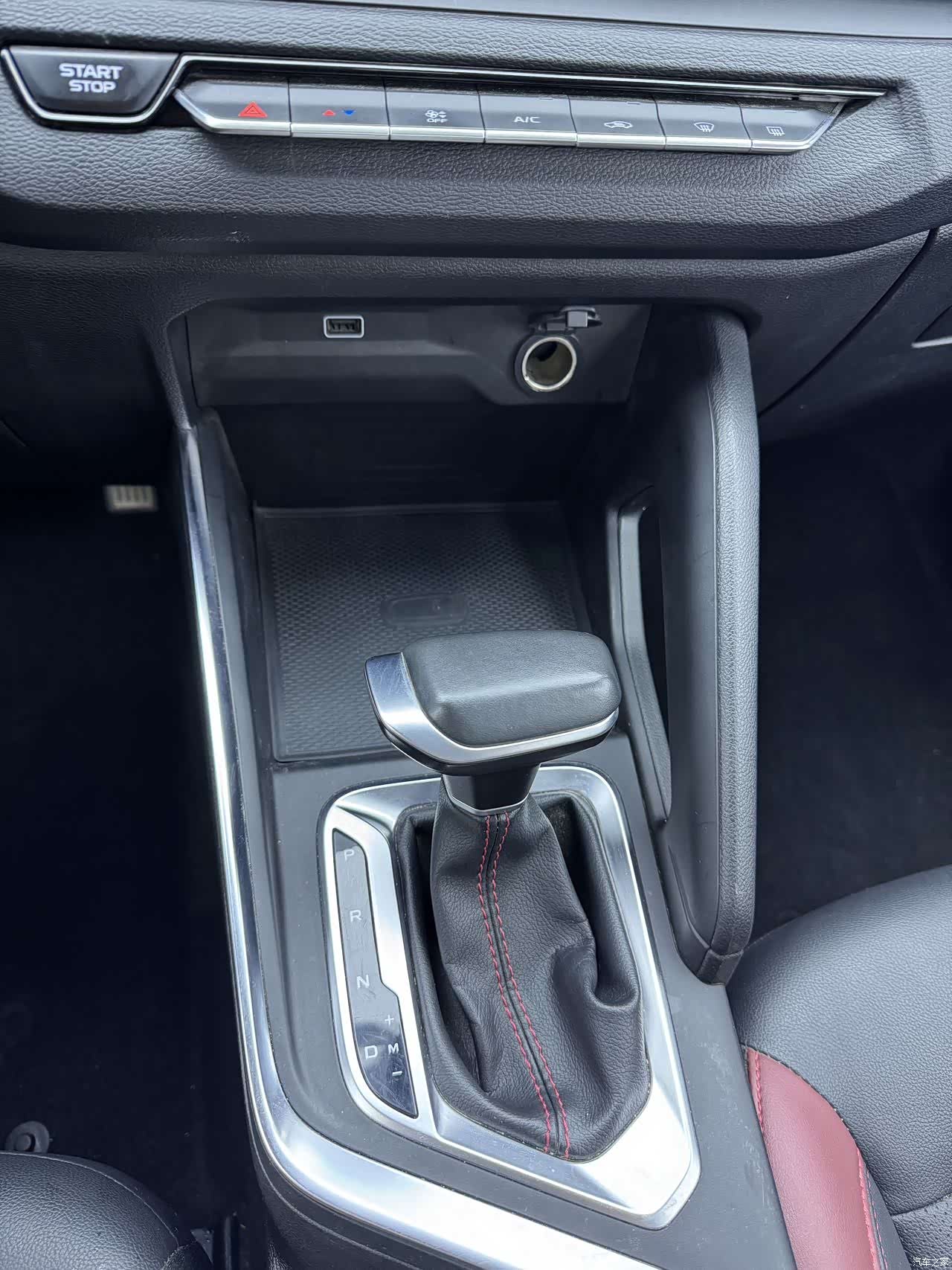 Geely X3, 2022 8