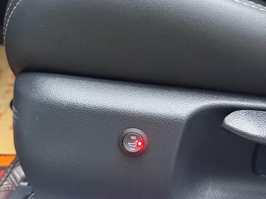 Toyota Corolla 2023, фото 16