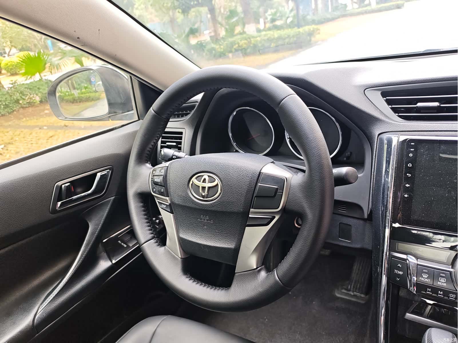 Toyota 2.5S, 2013 9
