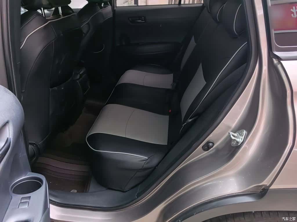 Toyota Frontlander, 2023 17