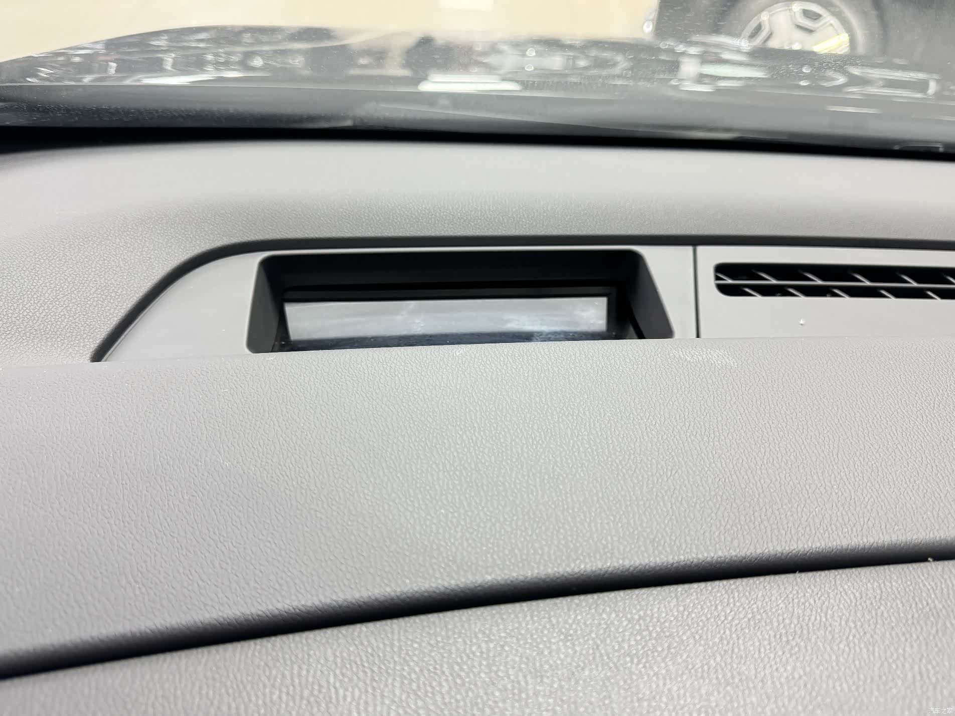Hongqi HQ9, 2024 6