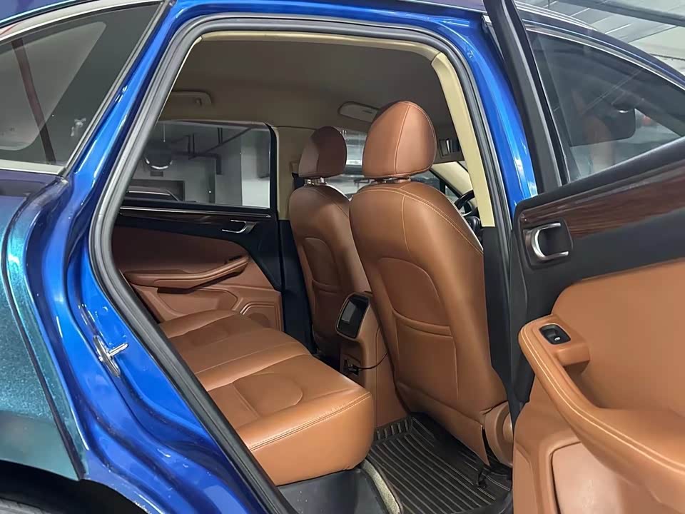 Zotye SR9 Zotye SR9