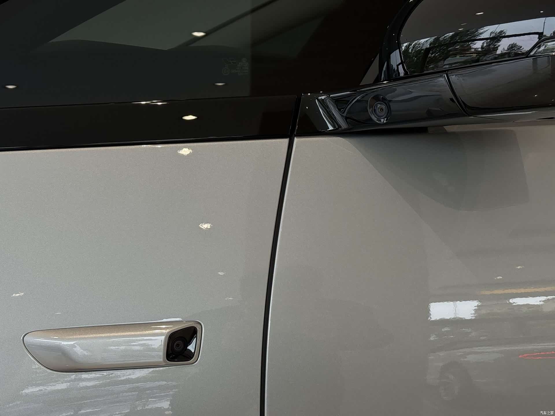 Li Auto MEGA, 2025 4