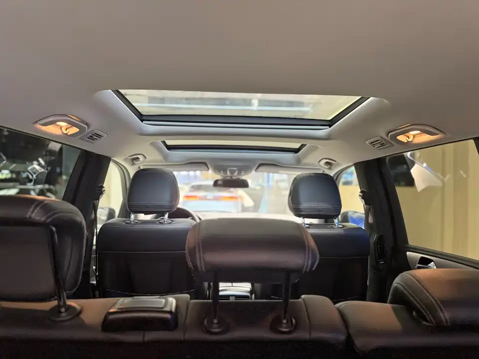 Mercedes-Benz GL grade