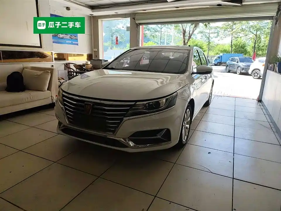 Roewe i6