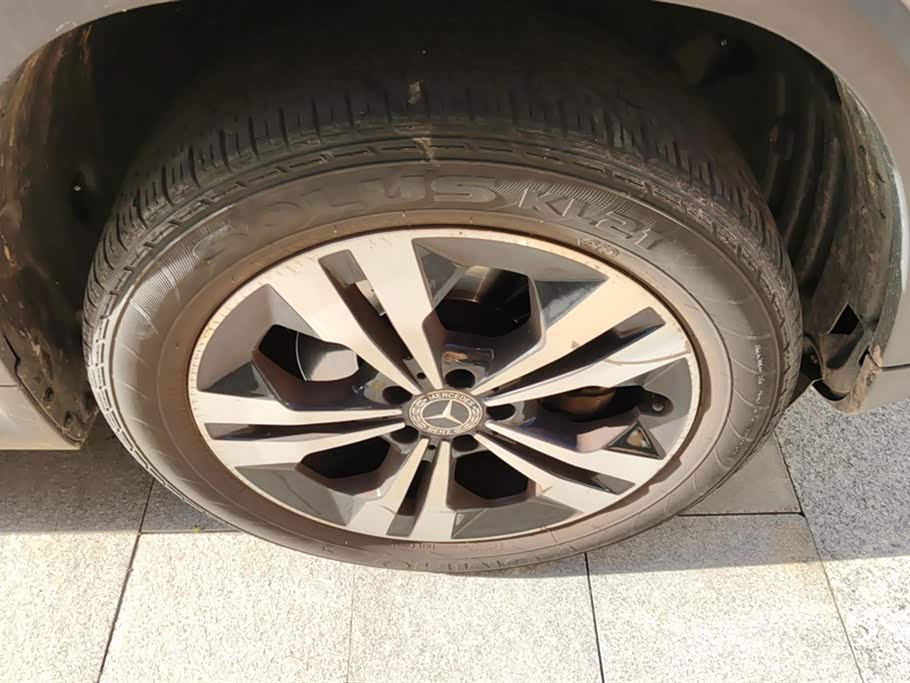 Mercedes-Benz GLA Mercedes-Benz GLA