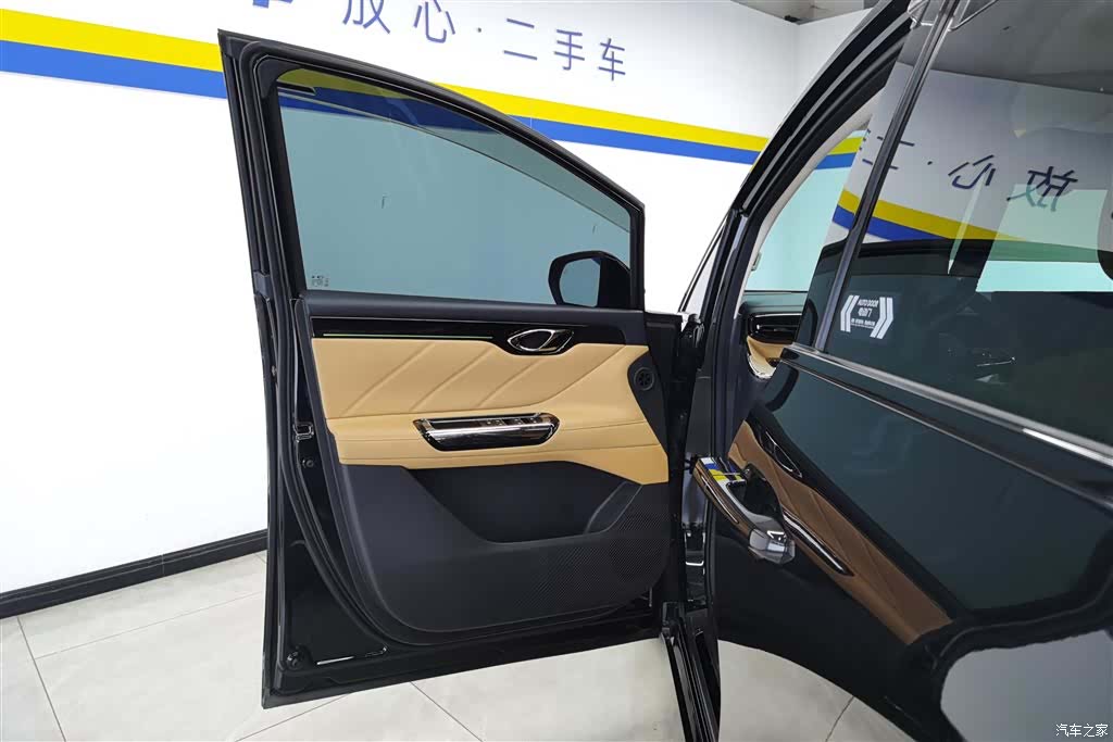 Trumpchi E8, 2024 7
