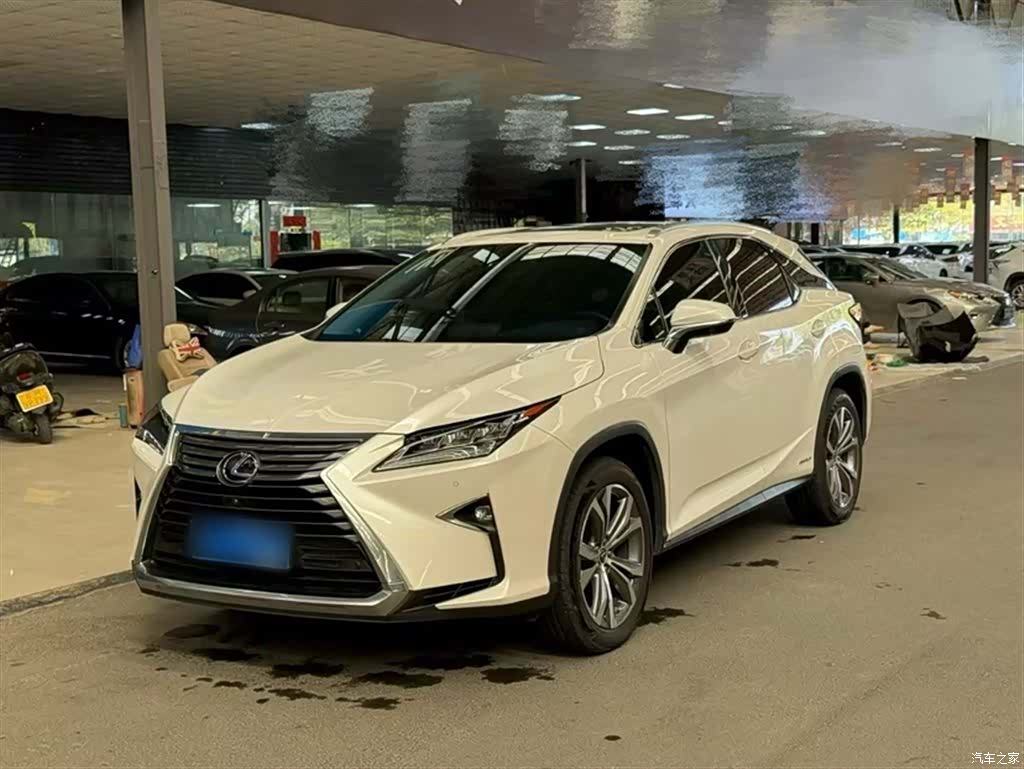 Lexus RX, 2018 1