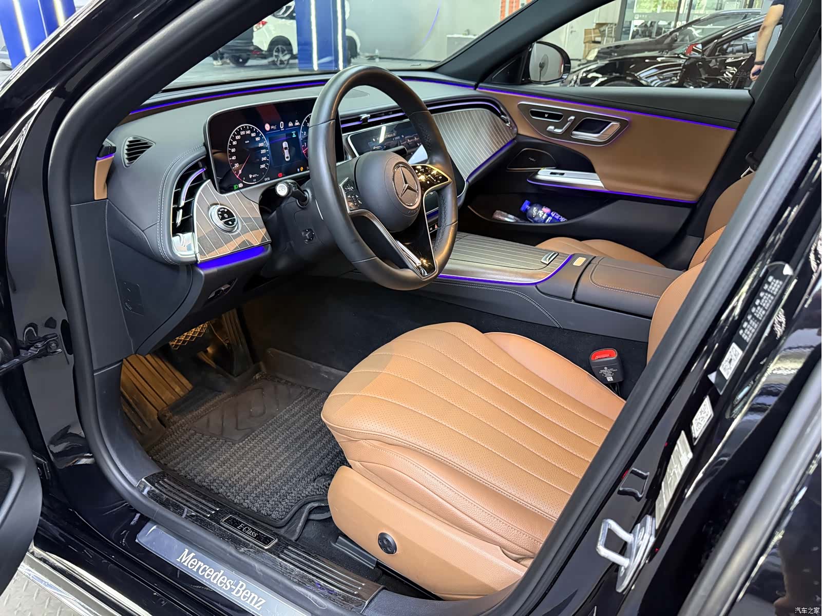 Mercedes-Benz E-Class, 2024 4