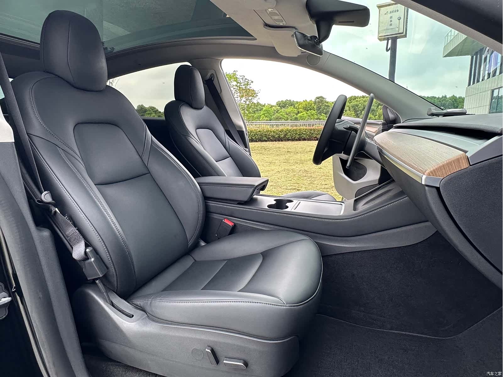 Tesla Model Y, 2022 9