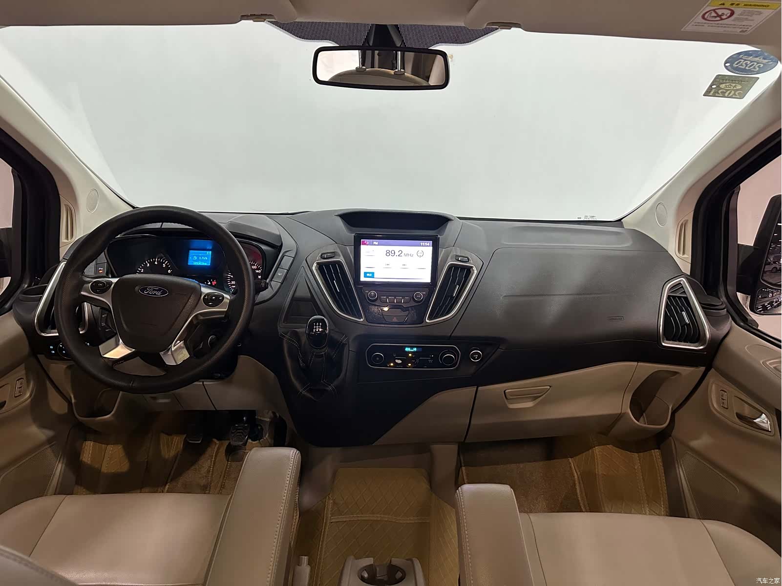 Ford Tourneo, 2017 9