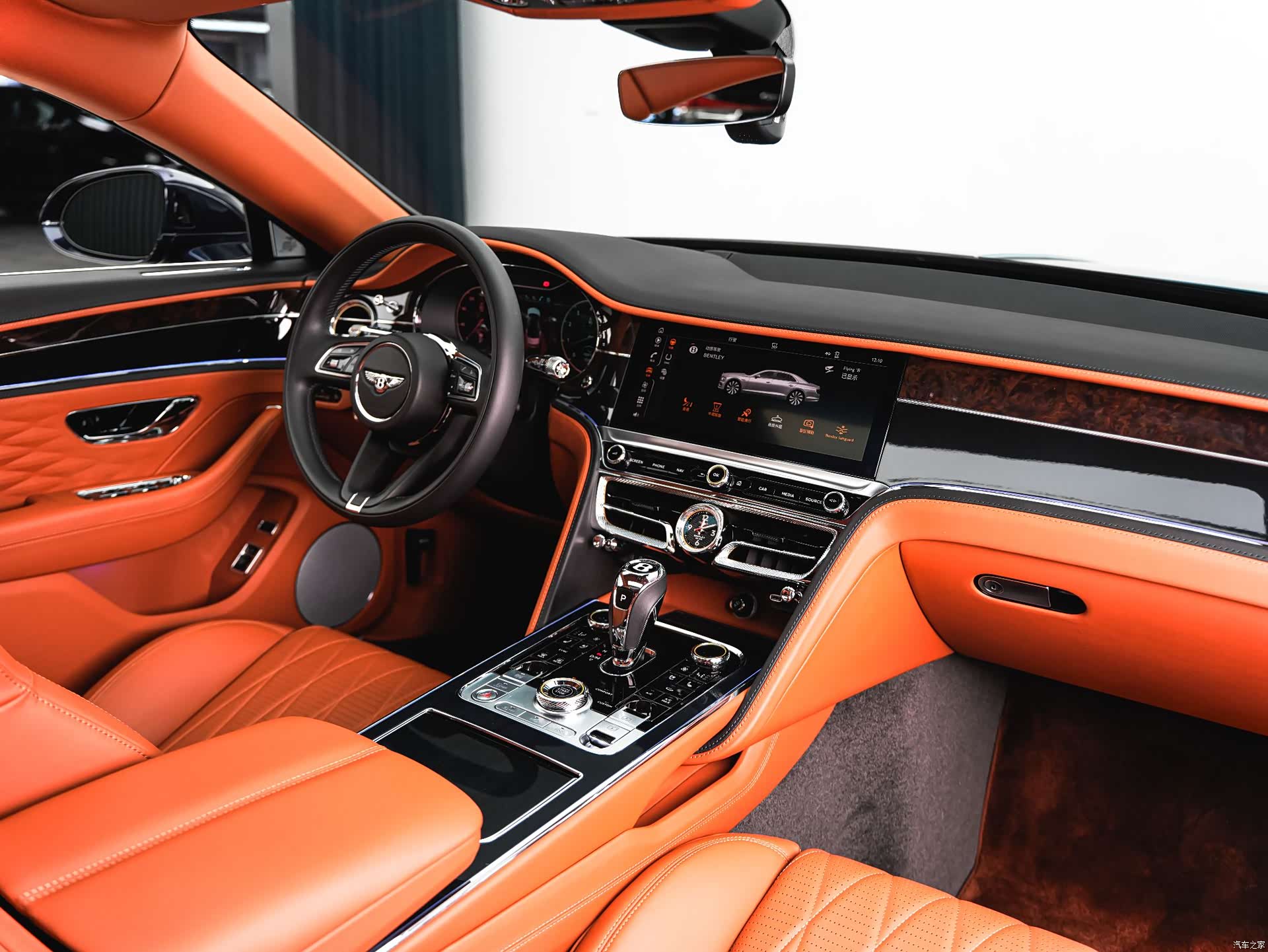 Bentley Flying Spur, 2022 26